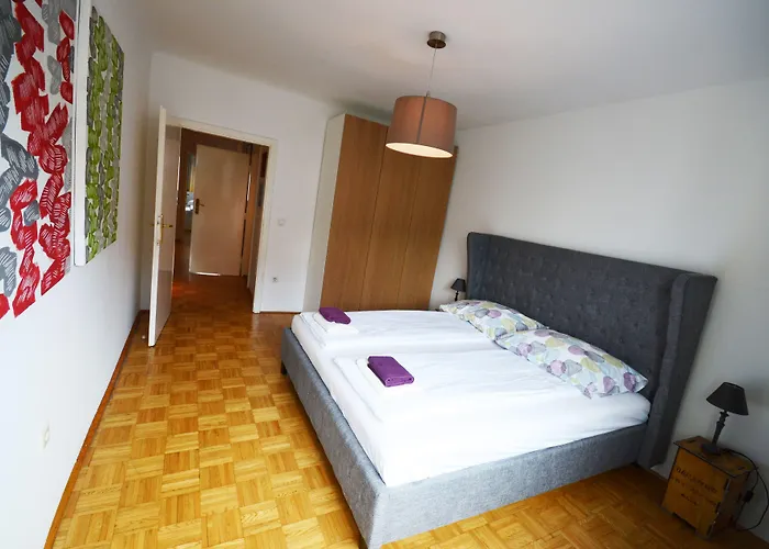 Naschmarkt Premium In "your Vienna" Wien